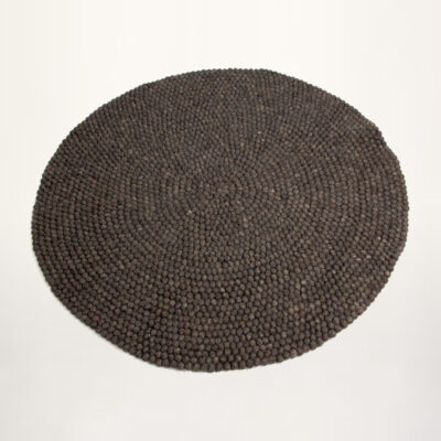 Gråt kugletæppe på tilbud